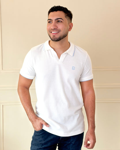 Polo textura Marfil  con cuello y puños Jacquard diseño— Ceiba