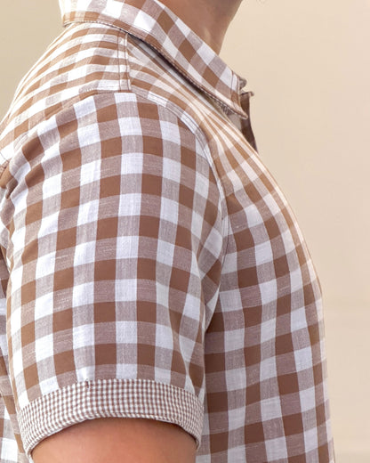 Camisa Manga Corta Lino Cuadros Atemporal Café — Ceiba